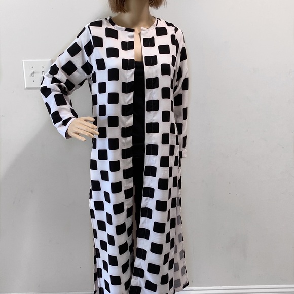 Black And White Belted Cardigan - Picture 3 of 6